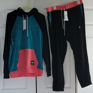 UGG Men's Teal and Black Sweater with Coral Pocket